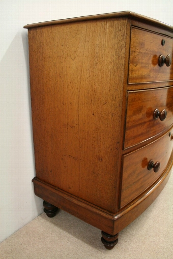 Antique Early Victorian Bow Front Chest of Drawers