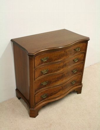Georgian Style Neat Sized Mahogany Chest of Drawers