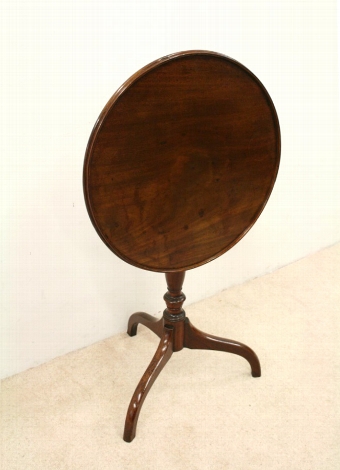 Early George IV Mahogany Occasional Table