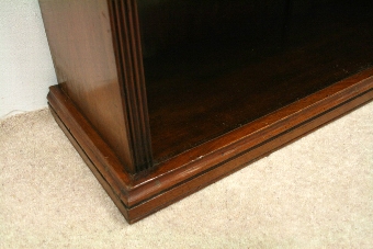 Antique Late Victorian Neat Sized Open Bookcase