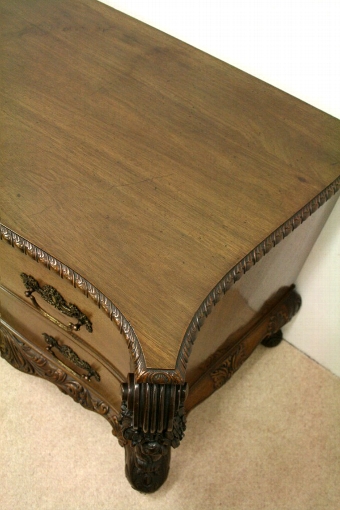 Antique Chippendale Style Mahogany Serpentine Commode/Chest
