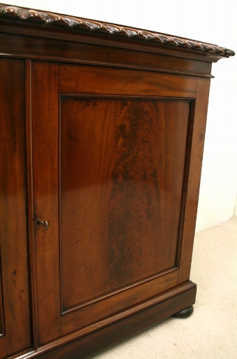 Antique Victorian 2 Door Mahogany Cabinet