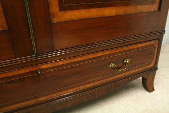 Antique George III Mahogany Linen Press/Wardrobe