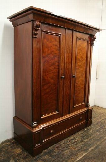 Early Victorian Mahogany 2 Door Wardrobe