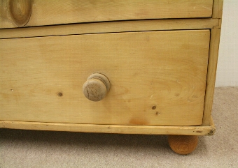 Antique Victorian Yellow Pine Chest of Drawers