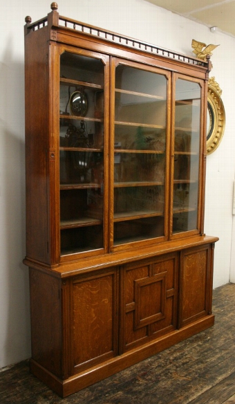 Victorian Oak 3 Door Cabinet Bookcase
