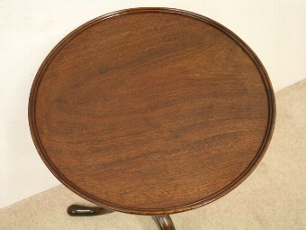 Antique George III Neat Sized Occasional Table