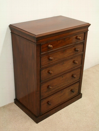 Victorian Mahogany Chest of Drawers