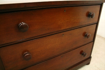 Antique Neat Sized Victorian Mahogany Chest of Drawers