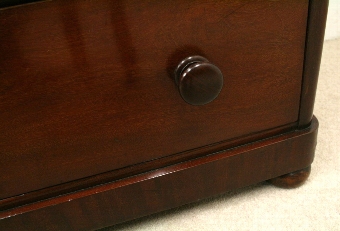 Antique Neat Sized Victorian Mahogany Chest of Drawers