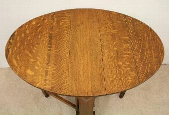 Antique Neat Sized Oak Gateleg Table