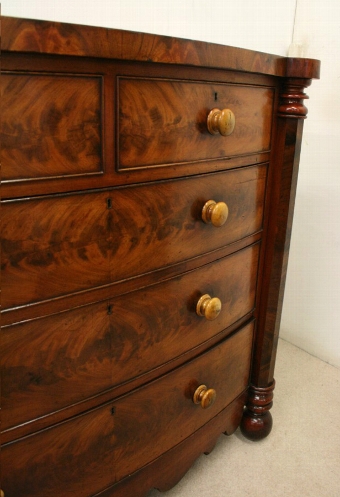 Antique Victorian Mahogany Bow Front Chest of Drawers