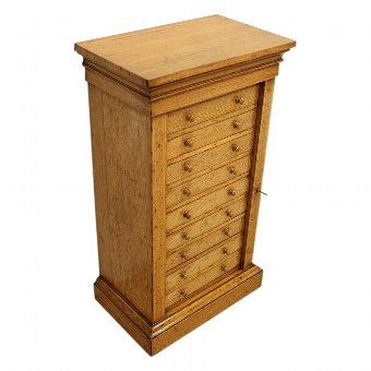 Victorian Oak Miniature Wellington Chest
