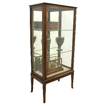Mahogany Display Case/Showcase
