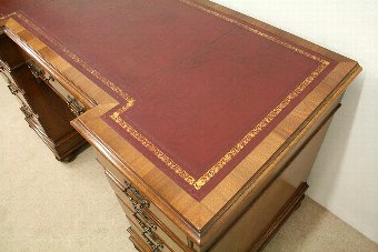 Antique Late Victorian Walnut Pedestal Desk
