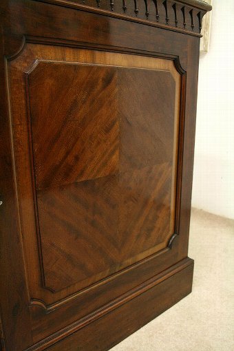 Antique Chippendale Style Mahogany Cabinet Bookcase
