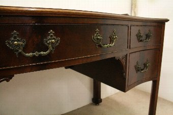 Antique Chippendale Style Mahogany Side Table/Dressing Table