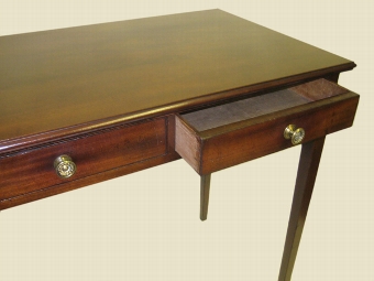 Antique George III Neat Size Mahogany Side Table