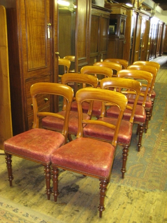 Set of 10 Finest Quality Early Victorian Mahogany Dining Chairs