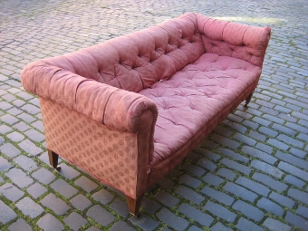 Late Victorian Chesterfield Sofa by Maple & Co