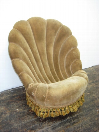 Classic Victorian Scallop Easy Chair