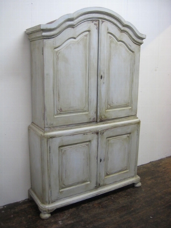 Shabby Chic Painted Cabinet