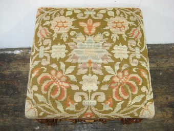 Antique Pair of Victorian Renaissance Style Stools