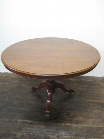 Early Victorian Circular Mahogany Breakfast Table