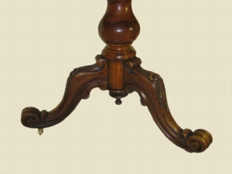 Antique Mid Victorian Mahogany Oval Breakfast Table