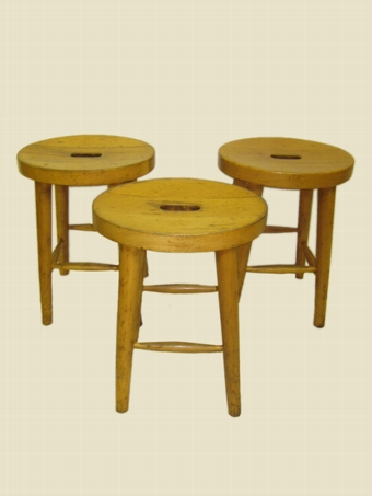 Set of 3 Beech Oval Kitchen Stools