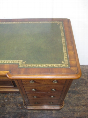Antique Victorian Mahogany Desk