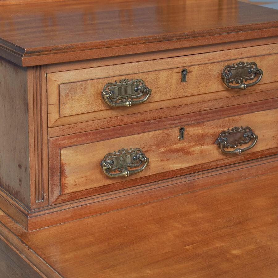 Antique Antique ‘John Taylor of Edinburgh’ Satinwood Dressing Table