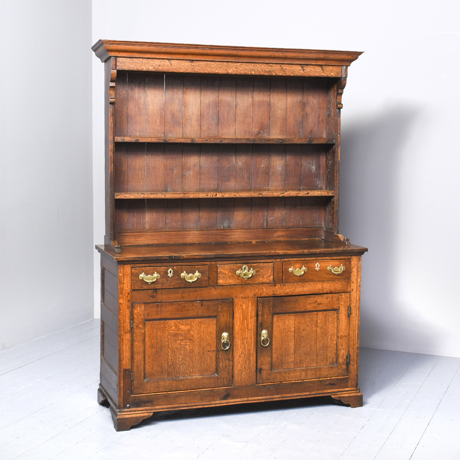 George III Oak Welsh Dresser of Neat Proportions