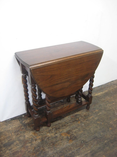Small Oak Drop Leaf  Table