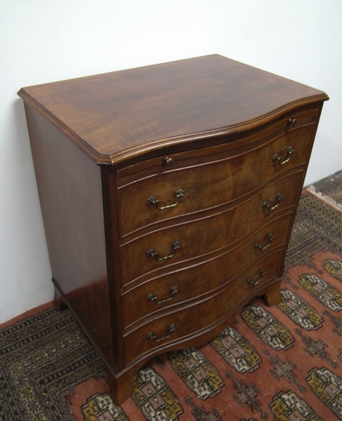 Small Mahogany Serpentine Chest of Drawers