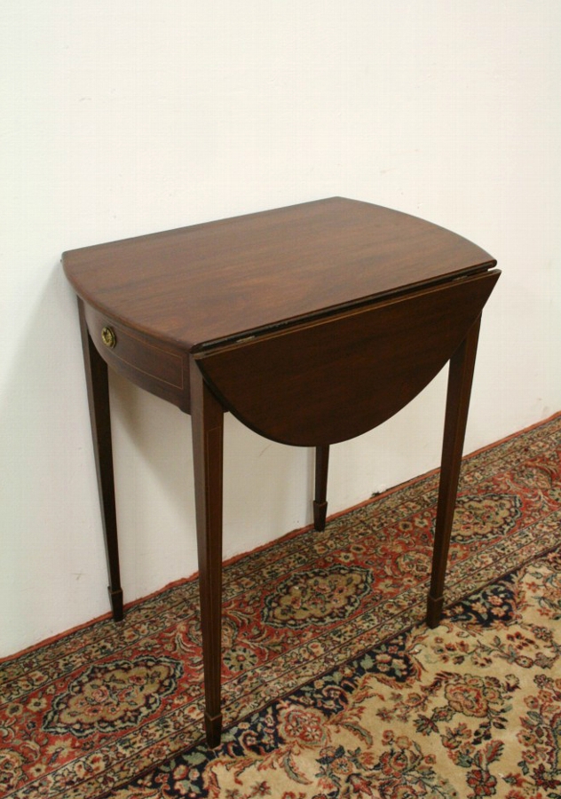 George II Style Neat Sized Pembroke Table