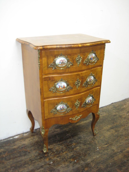 Antique French Serpentine Chest of Drawers