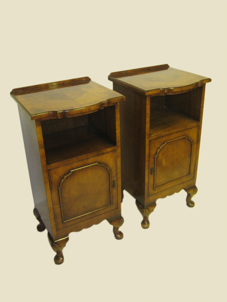 Antique Pair of Walnut Queen Anne Style Bedside Cabinets