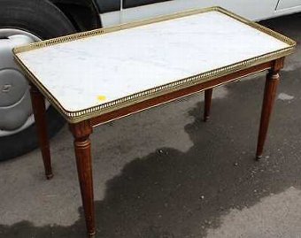 Antique 1940's Mahogany White Marble Topped Coffee Table on Turned Legs.