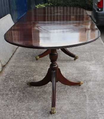 Good Mahogany Dend Table with 1 Leaf on twin pedestals extends to just over 7ft