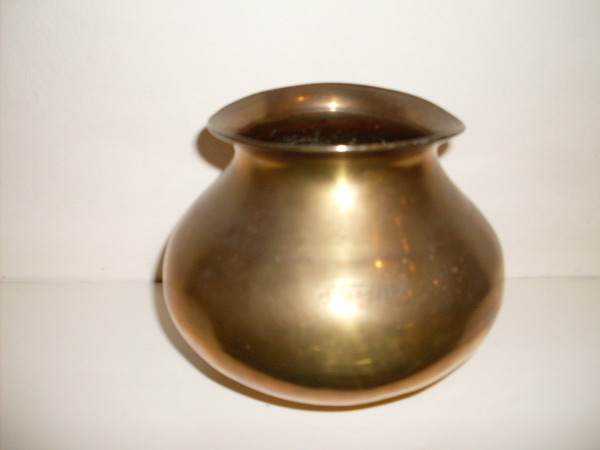 ANTIQUE 19TH CENTURY SPITTOON WITH GREEK MARKINGS