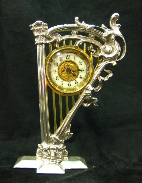 Harp shaped clock 