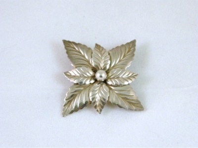 A Sterling Silver Poinsettia Brooch