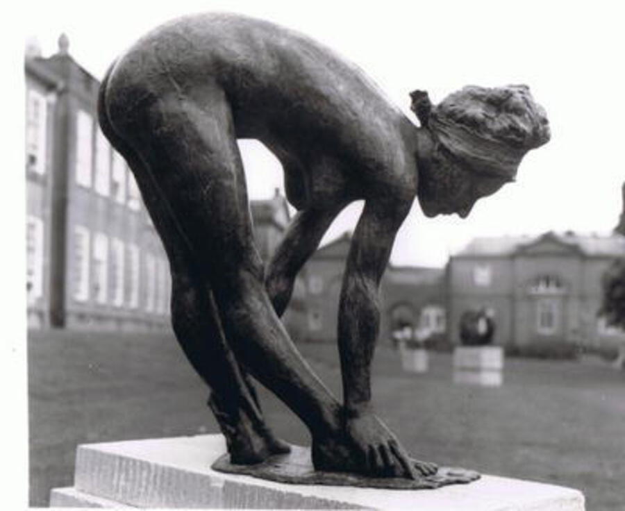 BAIGNEUSE LIFESIZE BY ENZO PLAZZOTTA