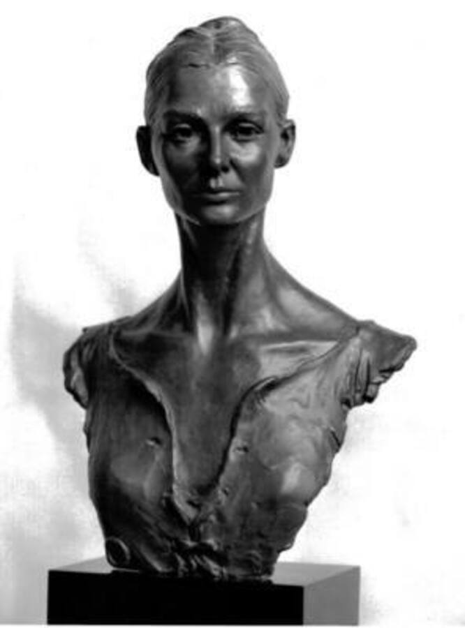 ANTOINETTE SIBLEY BY ENZO PLAZZOTTA