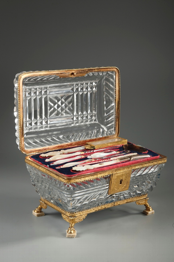 A French Nineteenth century crystal and mother of pearl casket