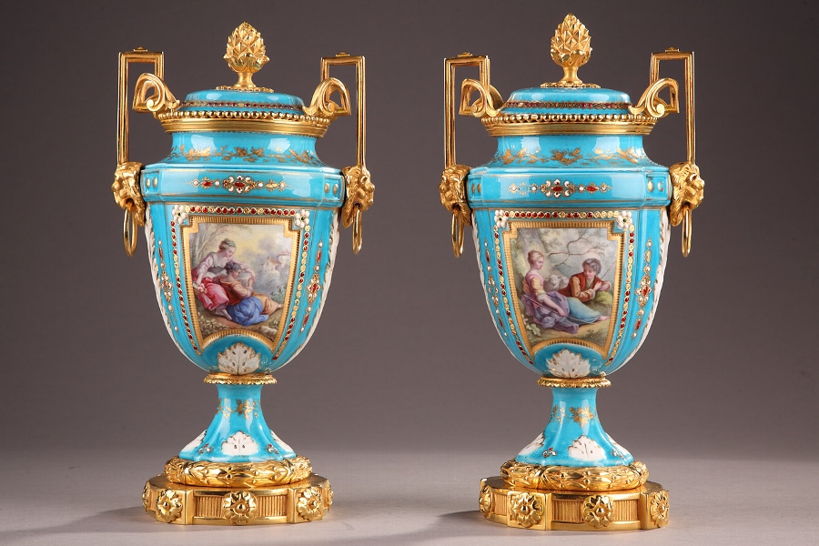 Pair of English porcelain vases and gilded bronze mounts in the XVIIIth century style