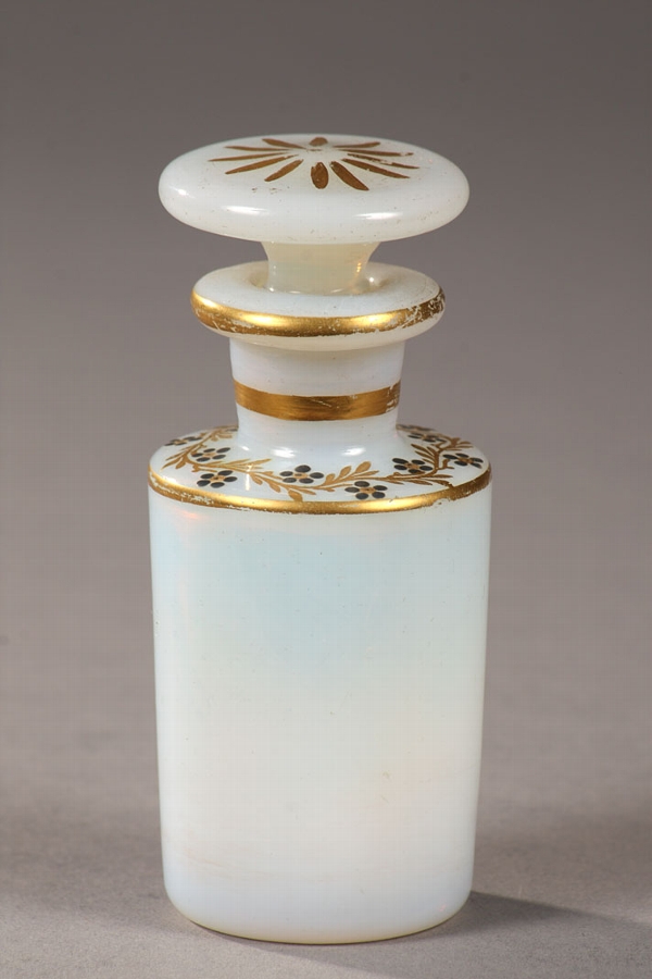 French early 19th century white opaline perfume bottle