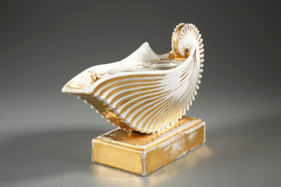 19th century shell shaped porcelain inkwell