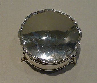 Antique English Sterling Silver Jewelry or Trinket Box by Elkington & Co. - 1922